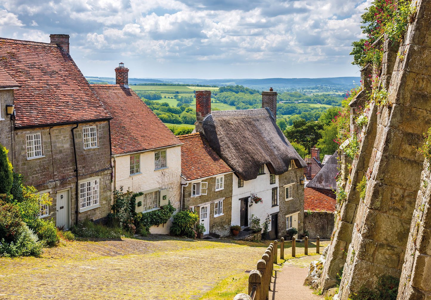 Gold Hill, Shaftesbury 1000 Piece Jigsaw Puzzle